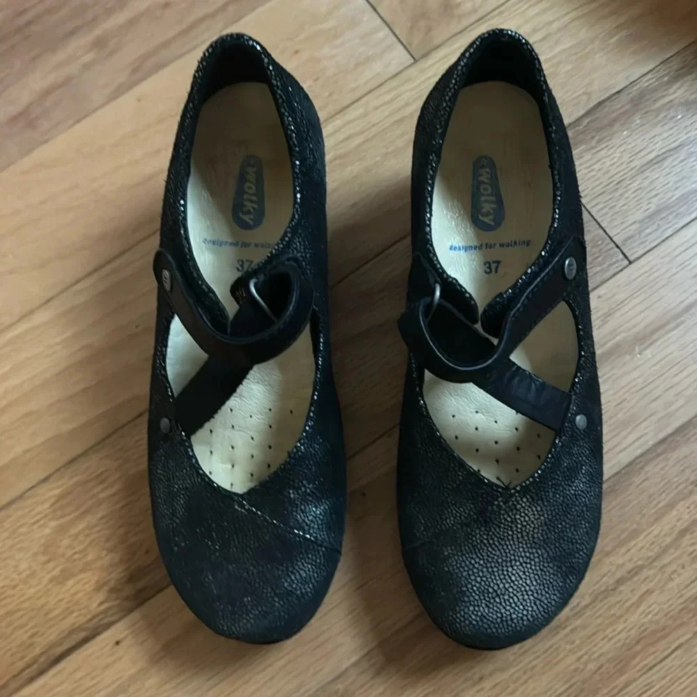 Wolky | Black Metallic | Criss Cross Strap | Mary Jane | size 37